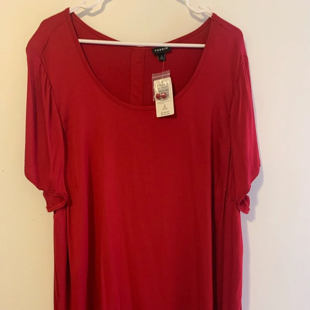 Torrid "Abby" Red Challis Blouse, 3x NWT - Picture 3 of 5